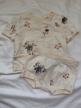 Cream Floral Knit Baby Top & Bloomers Set